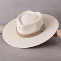 Charlie 1 Horse Fling_Ivory